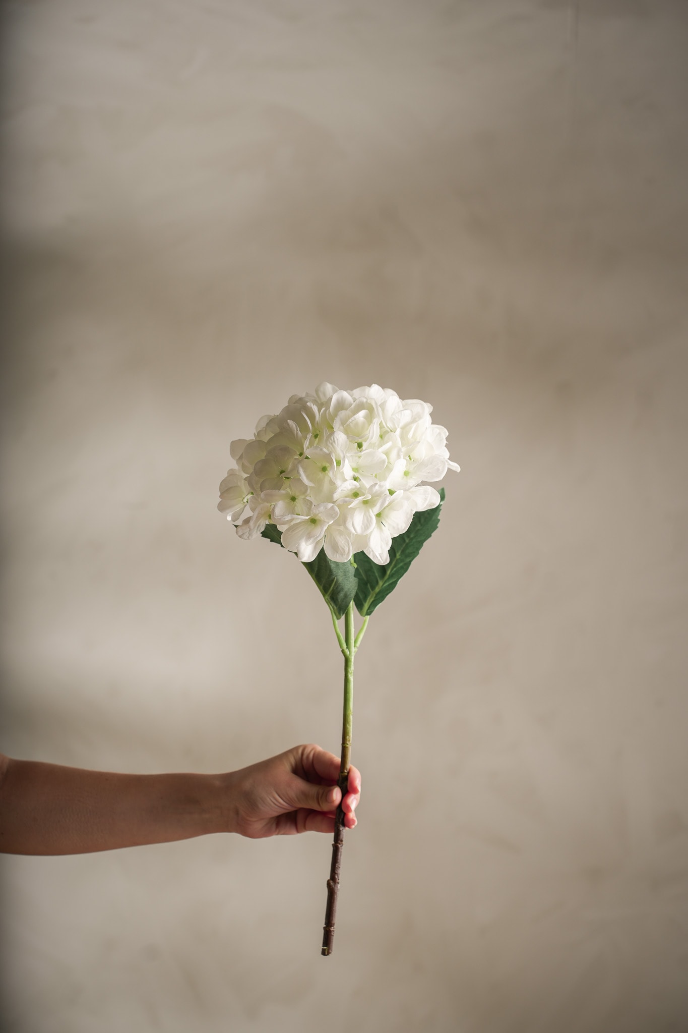 Konstgjord vit Hortensia 48cm