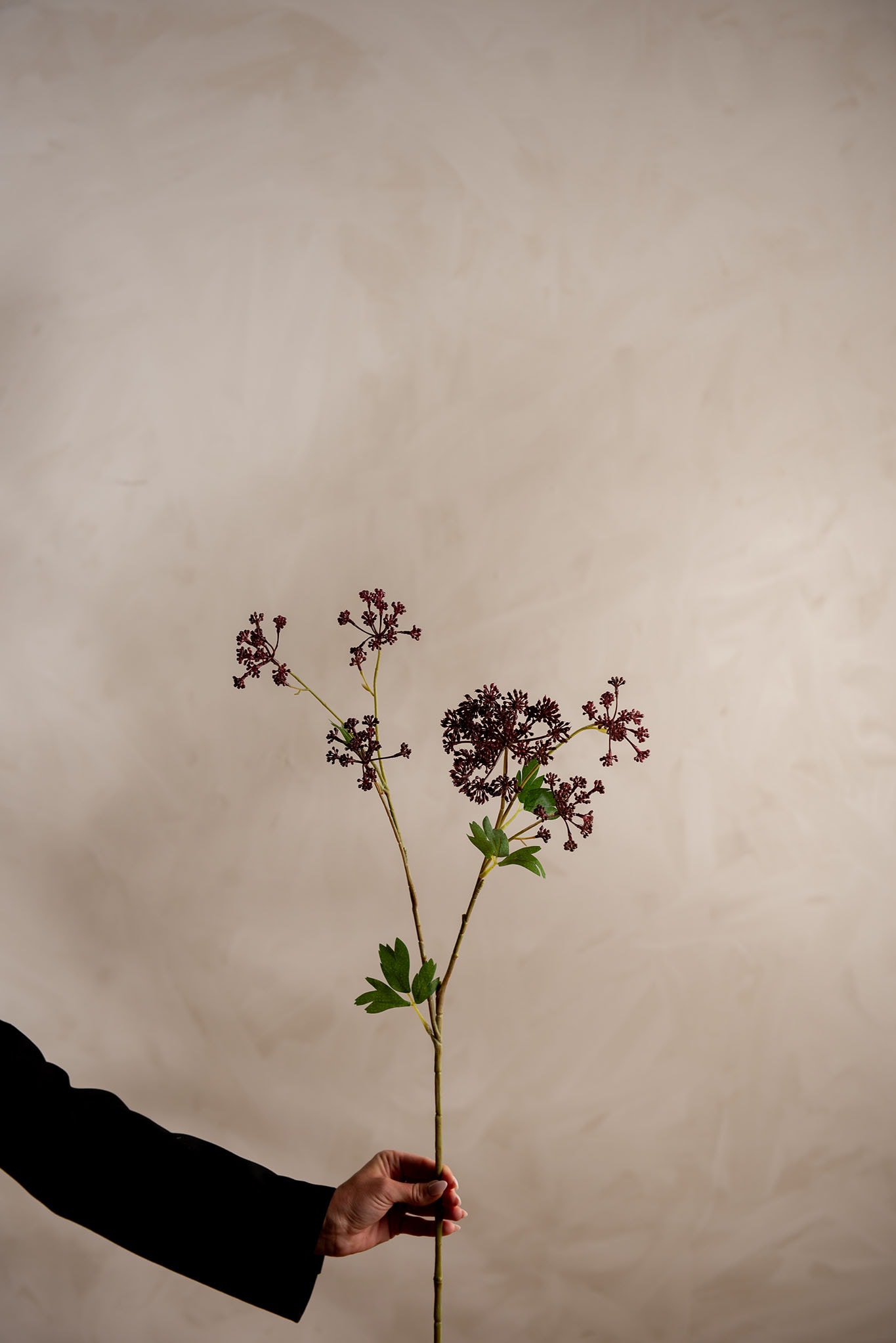 Konstgjord burgundy Angelica 87cm